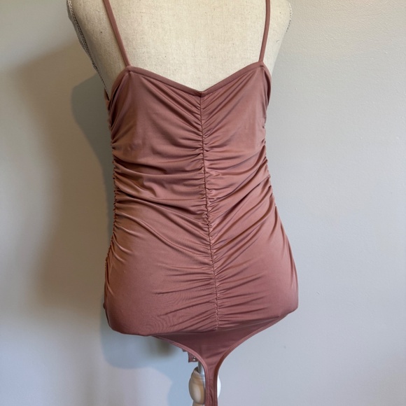 Express Bodysuit Contour Rouching Sweetheart Large Unworn Blush Nude Thong Snaps - Picture 3 of 7